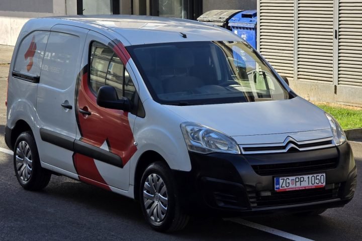 Citroen Berlingo 2016 3 Sjedala 1.6HDI