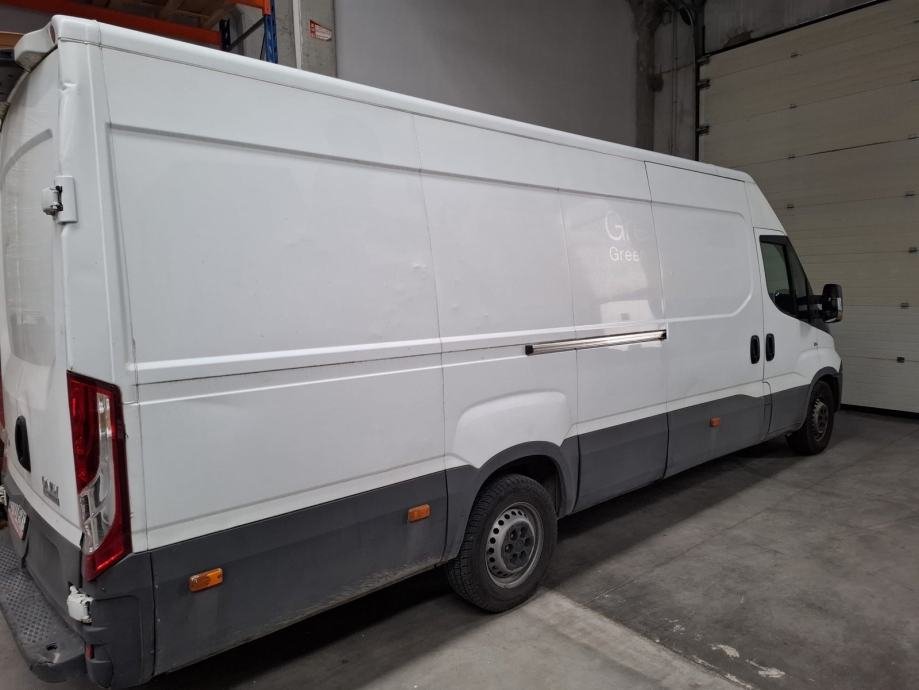Iveco Massif 2.3 maxi automatik – slika 4