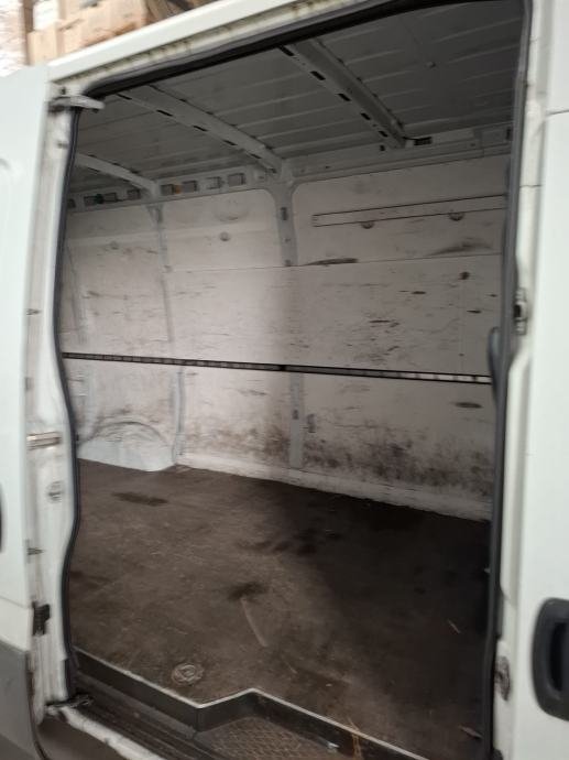 Iveco Massif 2.3 maxi automatik – slika 8
