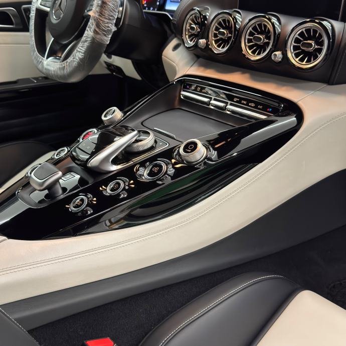 MB AMG GTS – Kolekcionarski Automobil – Limited Edition 130thAnniversary – slika 13
