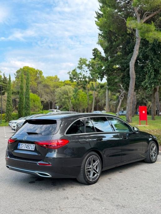 Mercedes Benz C220d 2021/2022 – slika 5