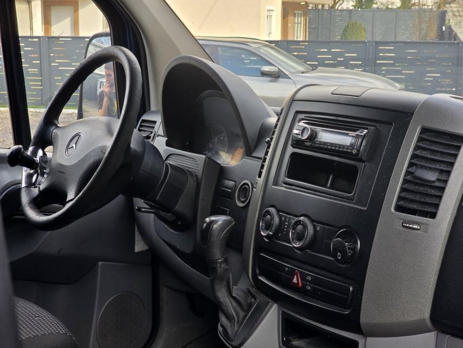 Mercedes Sprinter 3.0 V6 2012. – slika 8