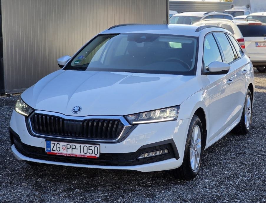 Škoda Octavia Combi 2023 Godina DSG Automatik Mint Stanje kao Nova – slika 2