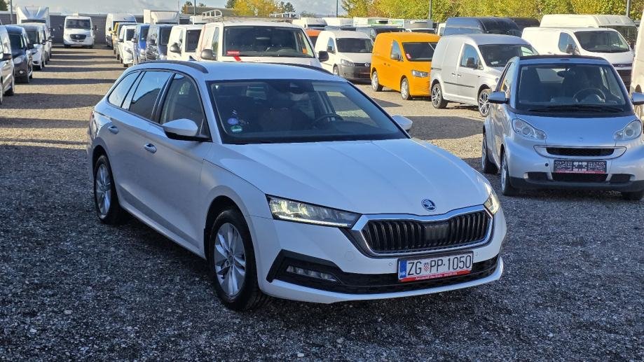 Škoda Octavia Combi 2023 Godina DSG Automatik Mint Stanje kao Nova – slika 5
