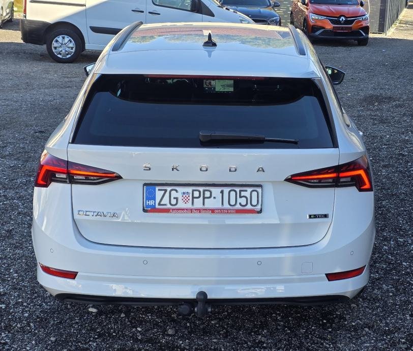 Škoda Octavia Combi 2023 Godina DSG Automatik Mint Stanje kao Nova – slika 8