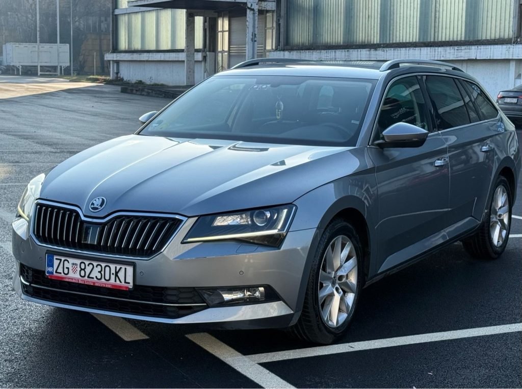 Škoda Superb Combi 1, 6 TDI BI-XENON KOŽA – slika 1