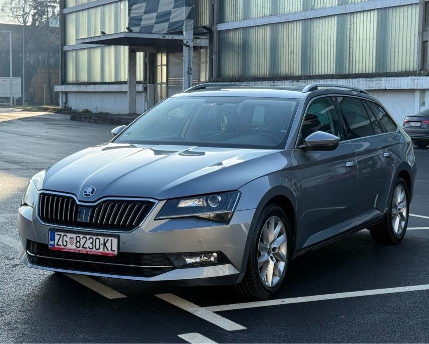 Škoda Superb Combi 1, 6 TDI BI-XENON KOŽA – slika 2