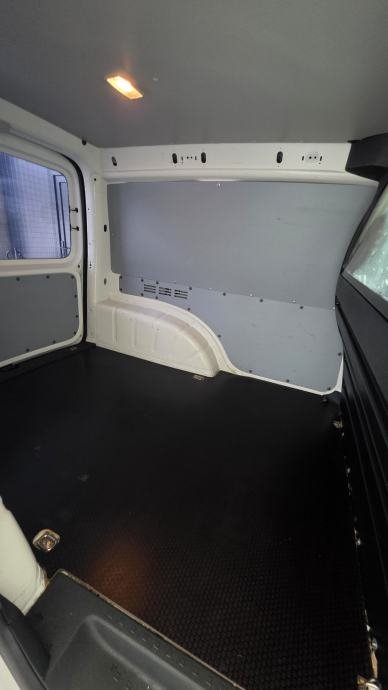 Volkswagen Caddy – slika 11