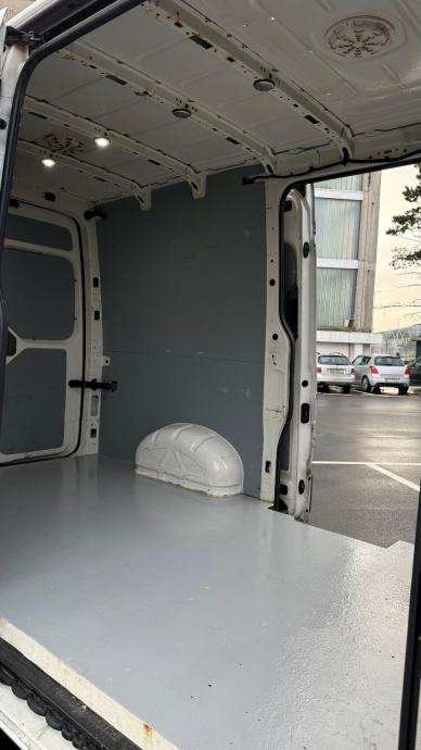 Volkswagen Crafter DSG Automatik L3H3 – slika 6