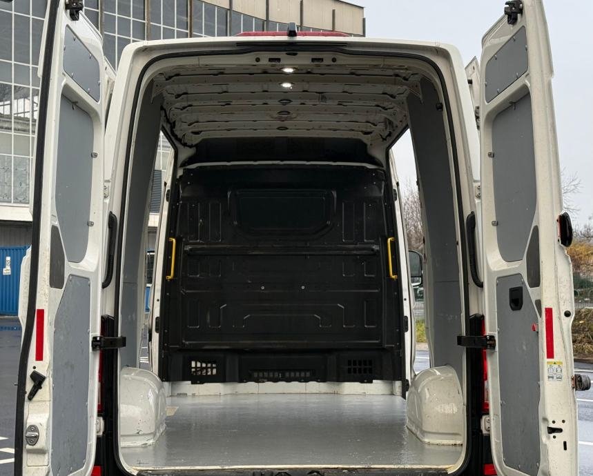 Volkswagen Crafter DSG Automatik L3H3 – slika 3