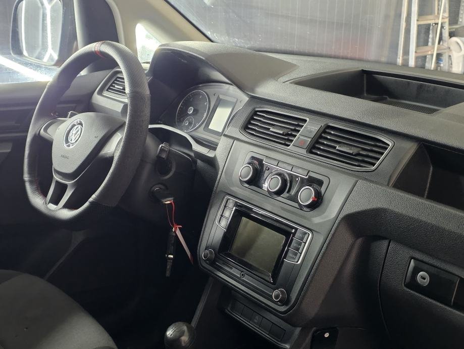 VW Caddy 2018 – slika 9